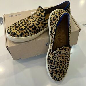 Rothy’s the Original Slip On Sneaker in Camo Cat size 8